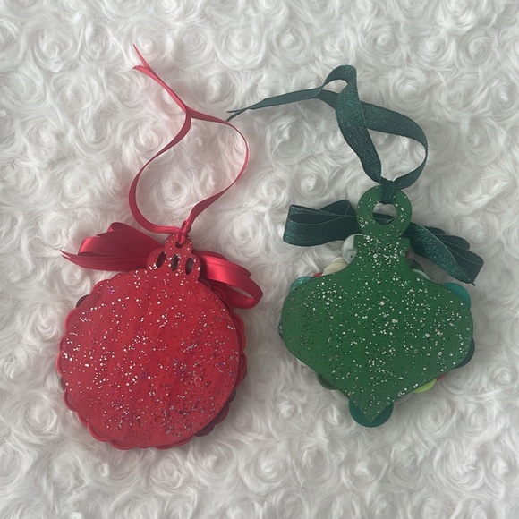 Two Button Art Handmade Christmas Ornaments - Picture 2 of 6